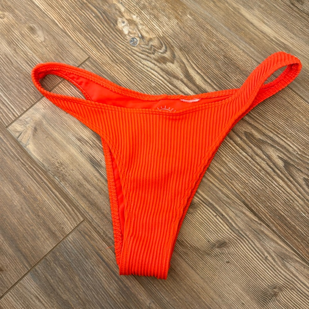Hollister bikini bottoms size small